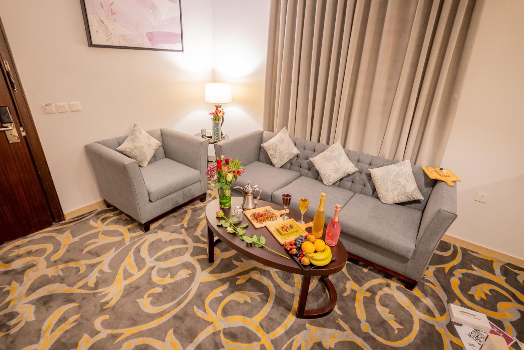 Laten Suites Al Naseem Jeddah Ngoại thất bức ảnh